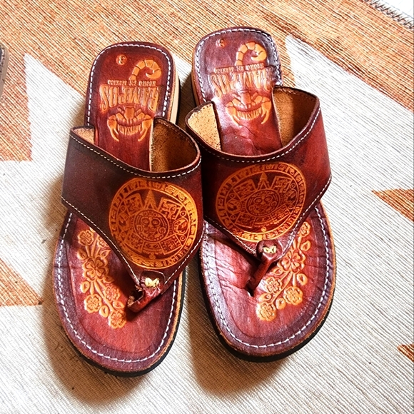 Flip Flops - Picture 1 of 1